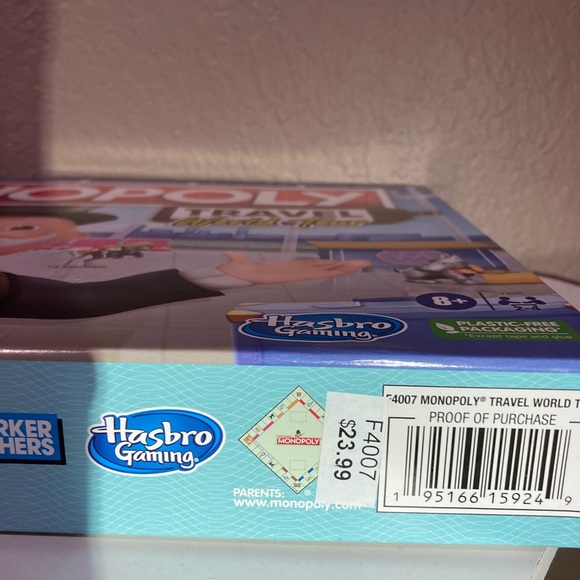 Monopoly travel the world tour - Picture 3 of 3